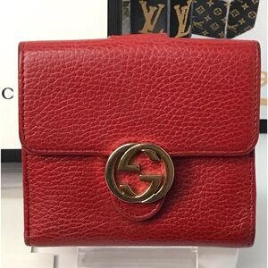 GUCCI Interlocking GG Leather Bifold Wallet ❤️